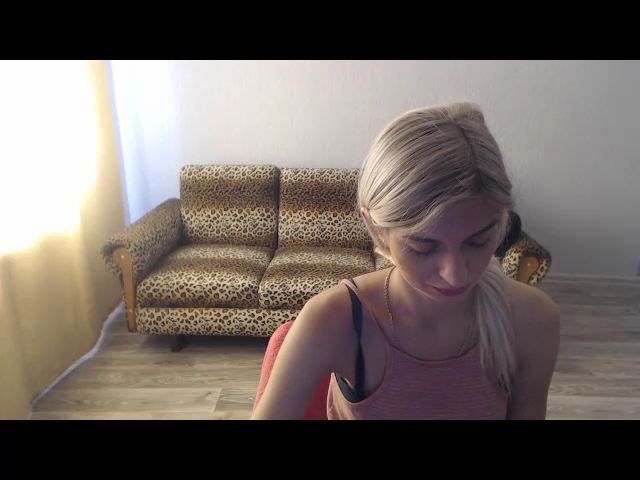 Live sex webcam photo for SexyBeatriice #259791320