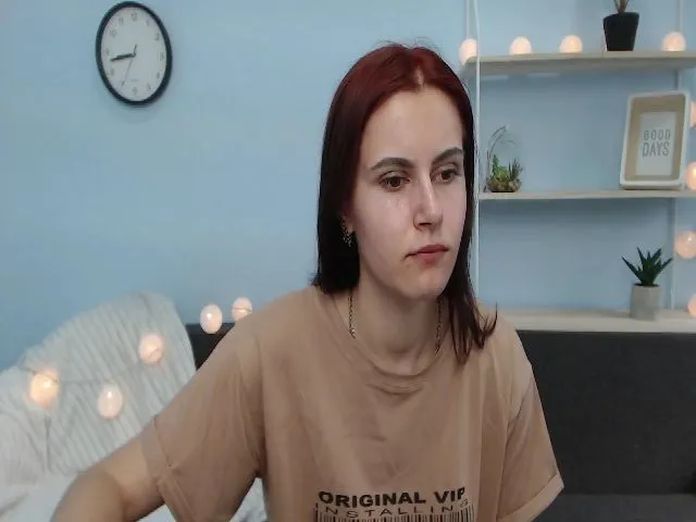 Live sex webcam photo for MollyTravis #256260028