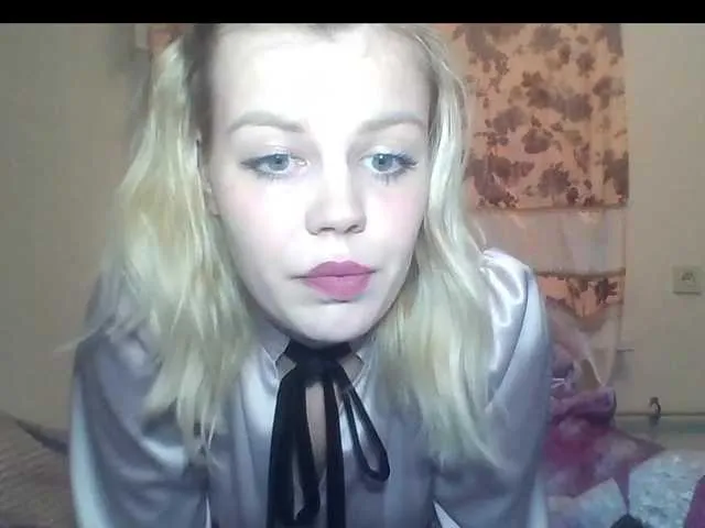 Live sex webcam photo for mariannaa #241591602