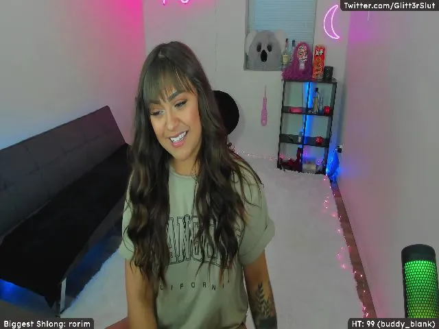 Live sex webcam photo for Glitt3rSlut #258366826