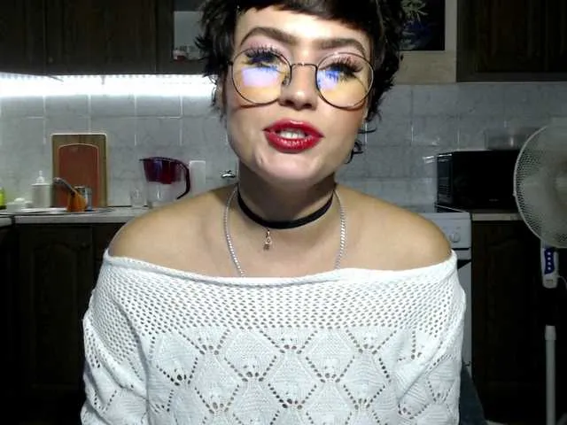 Live sex webcam photo for BeccaPassion #257038649