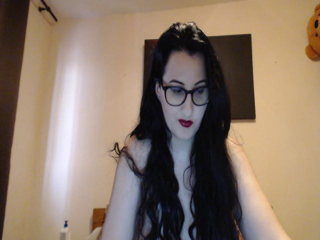 Live sex webcam photo for Aahh_Emilia #258218533