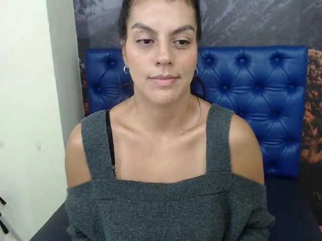 Live sex webcam photo for cleoW #241364776