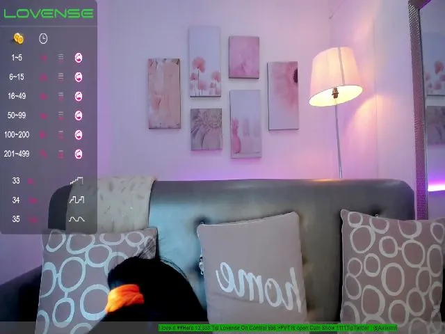 Live sex webcam photo for AiriKim #265205670