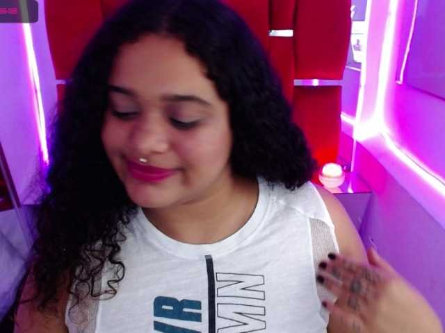 Live sex webcam photo for jamaicaawolf #248014051