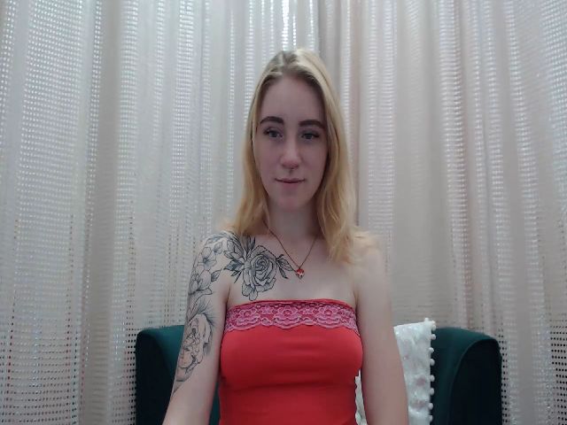 Live sex webcam photo for RedBerryy #261100171