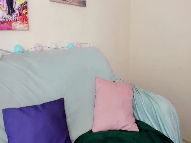 Live sex webcam photo for RubyWalsher #261248579