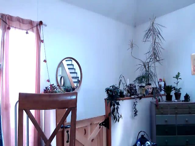 Live sex webcam photo for WildflowerEm #257760600