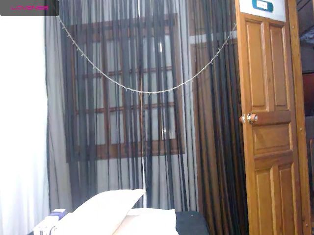 Live sex webcam photo for Sofia_garces #265198632