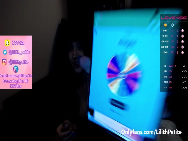 Live sex webcam photo for Lilith_Petite #254200780