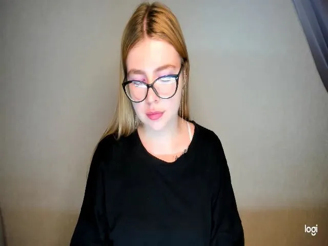 Live sex webcam photo for milafix #252875524
