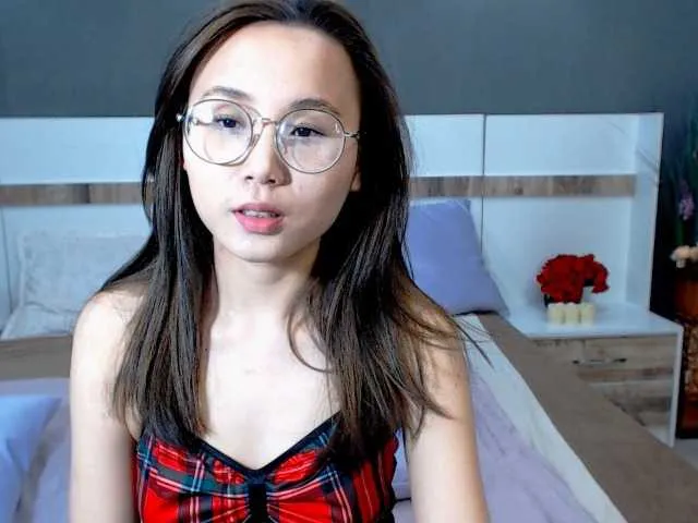 Live sex webcam photo for JinaAe #287989386