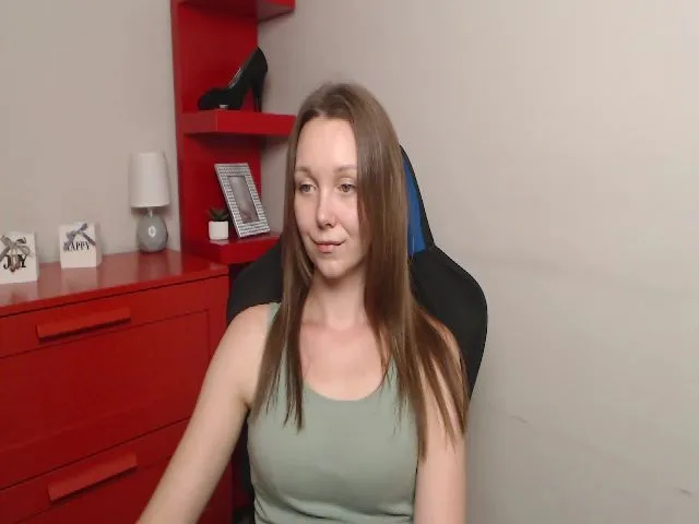 Live sex webcam photo for Little_ZOE #263571832