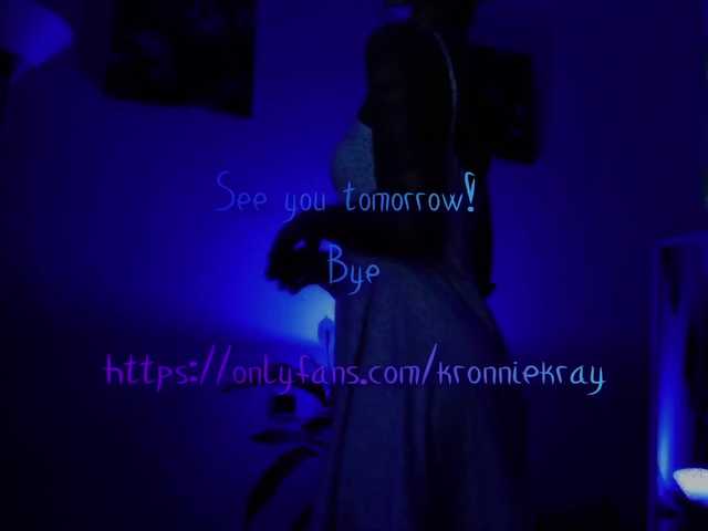 Live sex webcam photo for siberianngirl #240941771