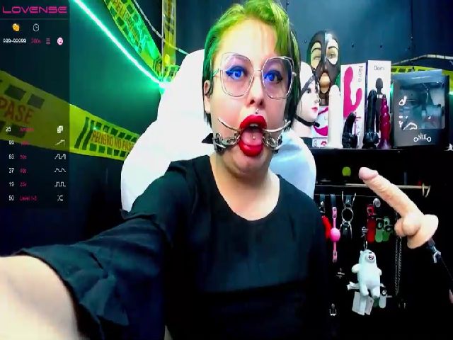 Live sex webcam photo for Rubi_slave #263553087