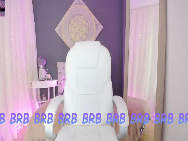 Live sex webcam photo for Karina_V #254431983