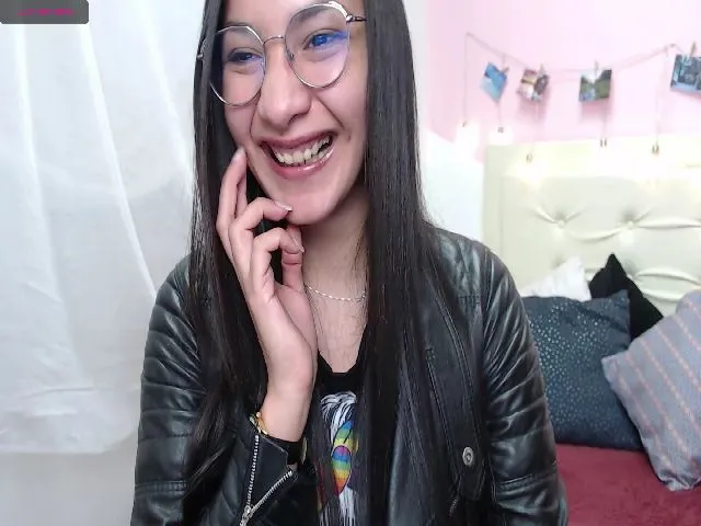 Live sex webcam photo for Pia_Smith_ #260706101