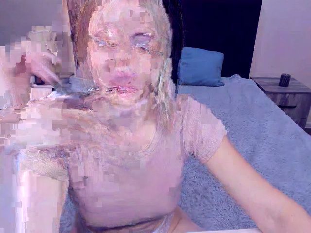 Live sex webcam photo for MeganKind #253326117