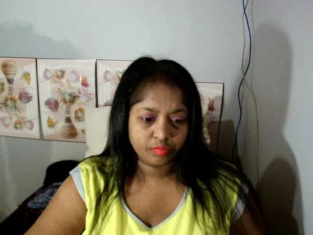 Live sex webcam photo for Indiantasha #287986111
