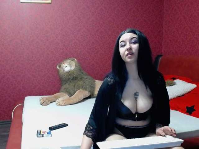 Live sex webcam photo for JessyStar2 #250071765