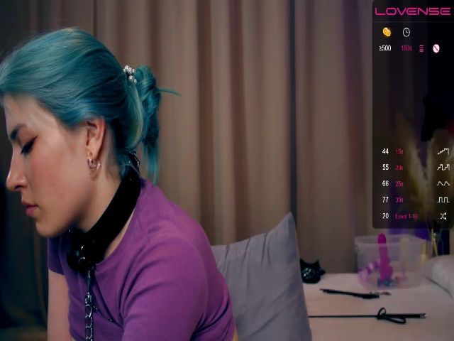 Live sex webcam photo for Purple_Foxy #252392397