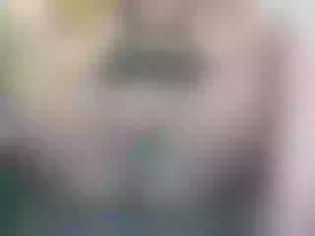 Live sex webcam photo for Sexxieebony20 #252417693