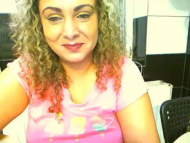 Live sex webcam photo for Lesby2Squirty #256577851