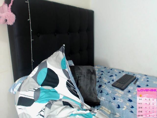 Live sex webcam photo for vero05 #258377347