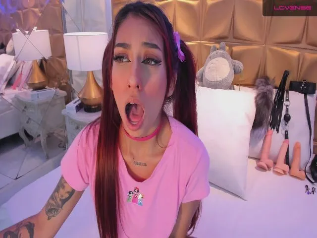 Live sex webcam photo for CandyLaw_ #255335260