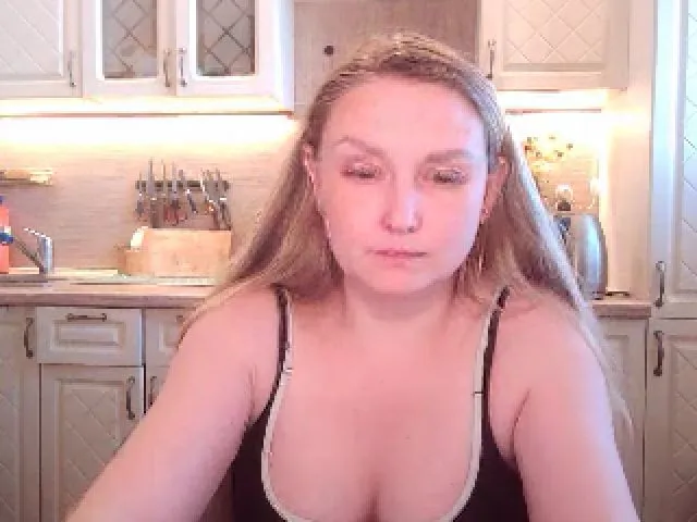 Live sex webcam photo for JaneGrey111 #254736253