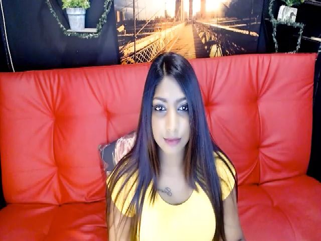 Live sex webcam photo for Indianfetishx #255618565