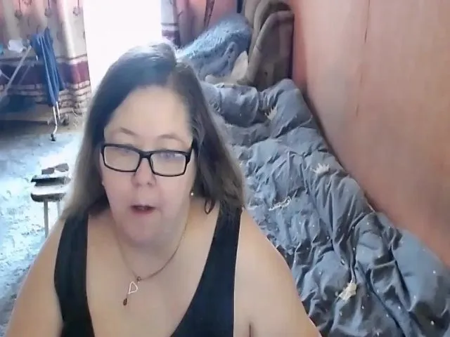 Live sex webcam photo for HotXXXGirl1 #259723059