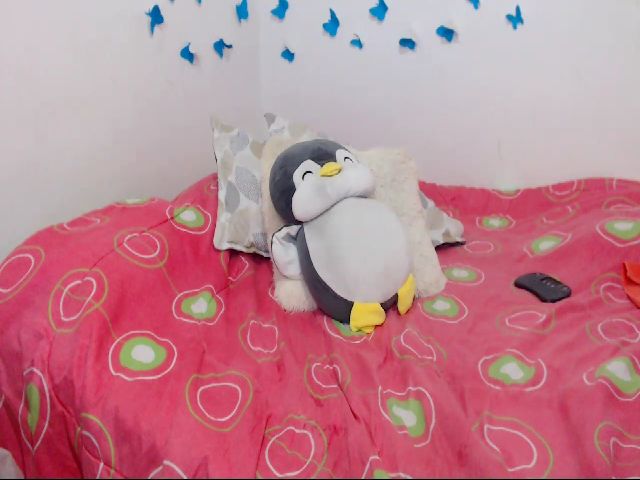 Live sex webcam photo for Cherrysexy18 #260225565