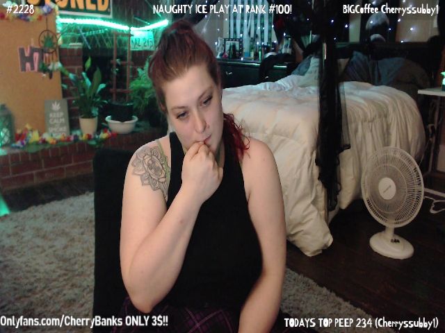 Live sex webcam photo for CherryBanks #262942431