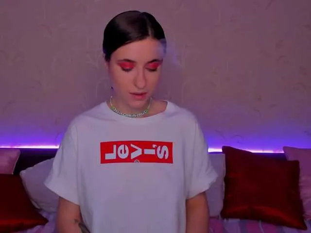 Live sex webcam photo for IrkaZefirka #241211841