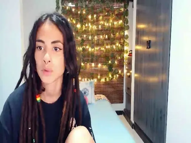 Live sex webcam photo for Luna__sparkly #257651177