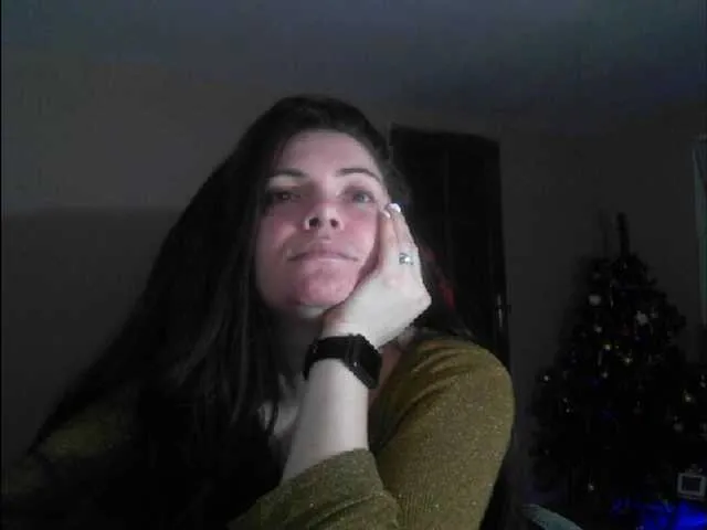 Live sex webcam photo for YourDesire36 #241351493
