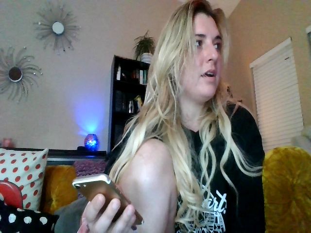 Live sex webcam photo for paigemajesty #259105637