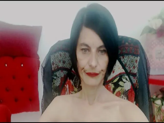 Live sex webcam photo for BestBangMilf #254414991
