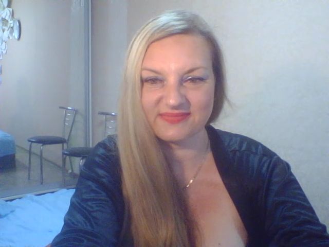 Live sex webcam photo for Miss_Kapriz81 #257445729