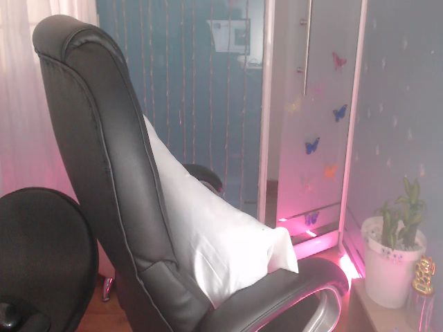 Live sex webcam photo for Anahi_moore #255341033