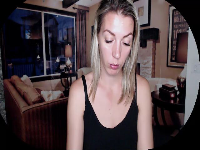 Live sex webcam photo for MornaDevis #254214115