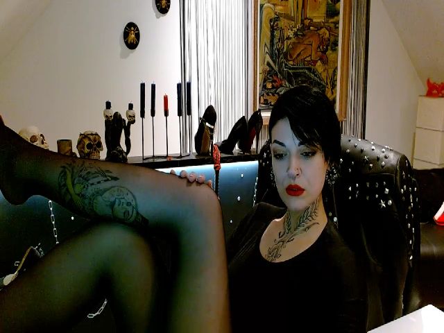 Live sex webcam photo for DaemonInk #256406188