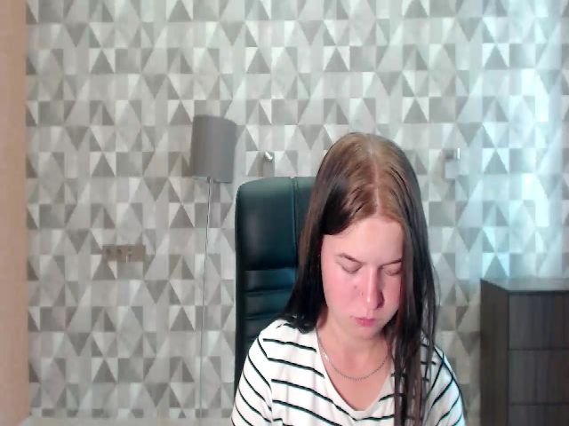 Live sex webcam photo for AnnaFols #257488249