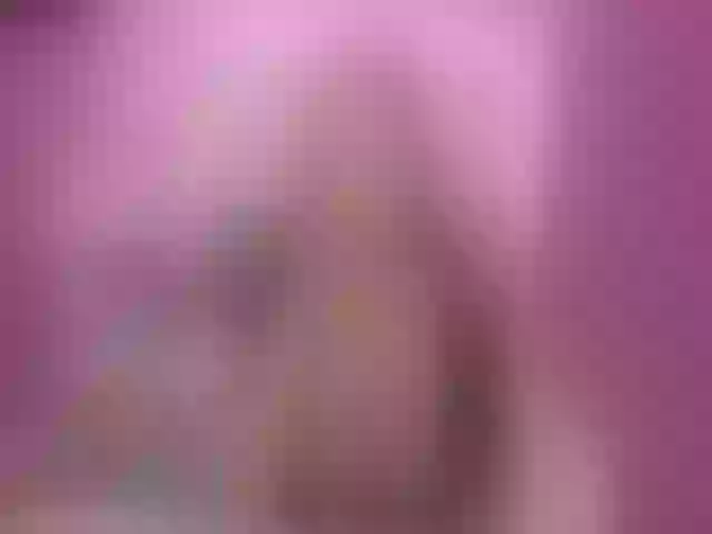Live sex webcam photo for PtiMermaid #264074380