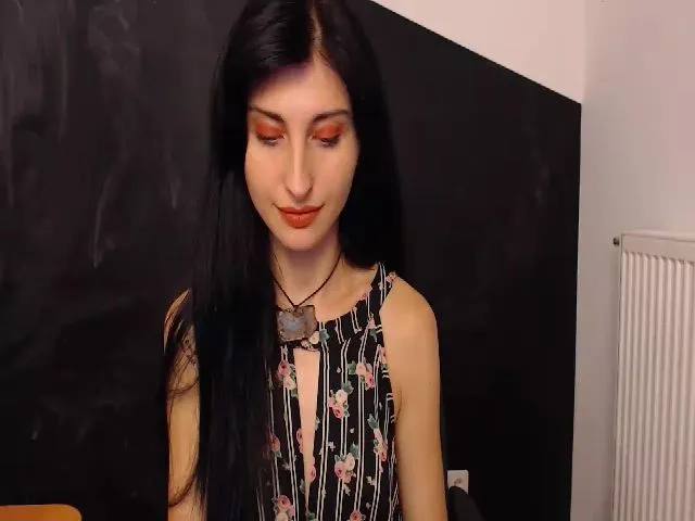 Live sex webcam photo for SnowSpacee #260242100
