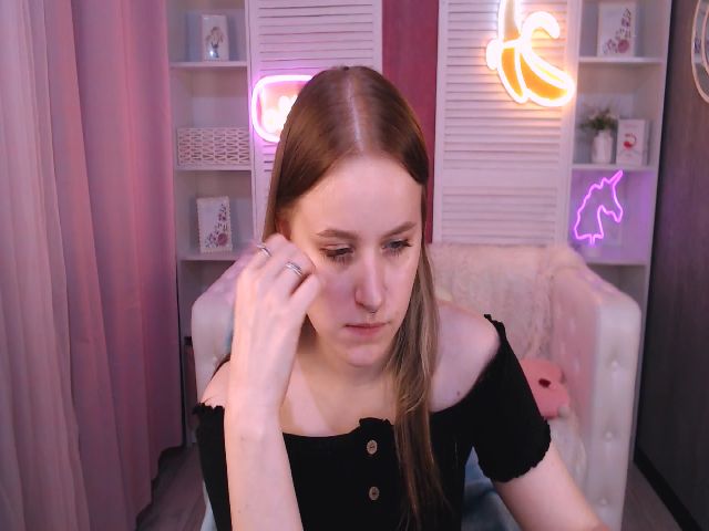 Live sex webcam photo for LynneDawson #262839688