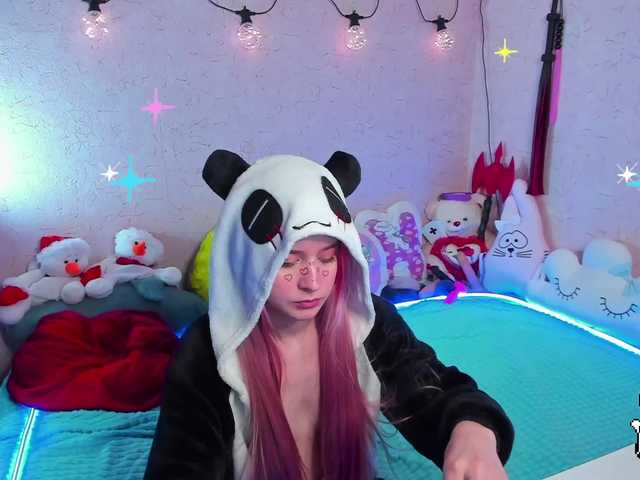 Live sex webcam photo for Kira-Li-Lime #241064199