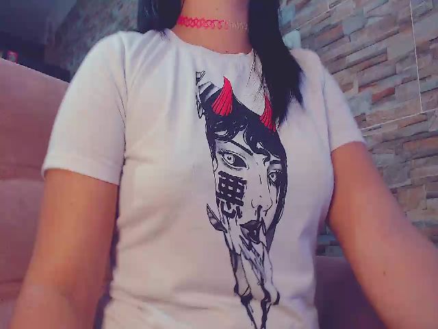 Live sex webcam photo for SalomeFrancoo #264726431