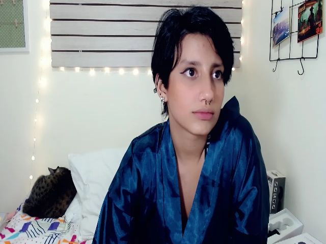 Live sex webcam photo for Lorelain_ #257414267